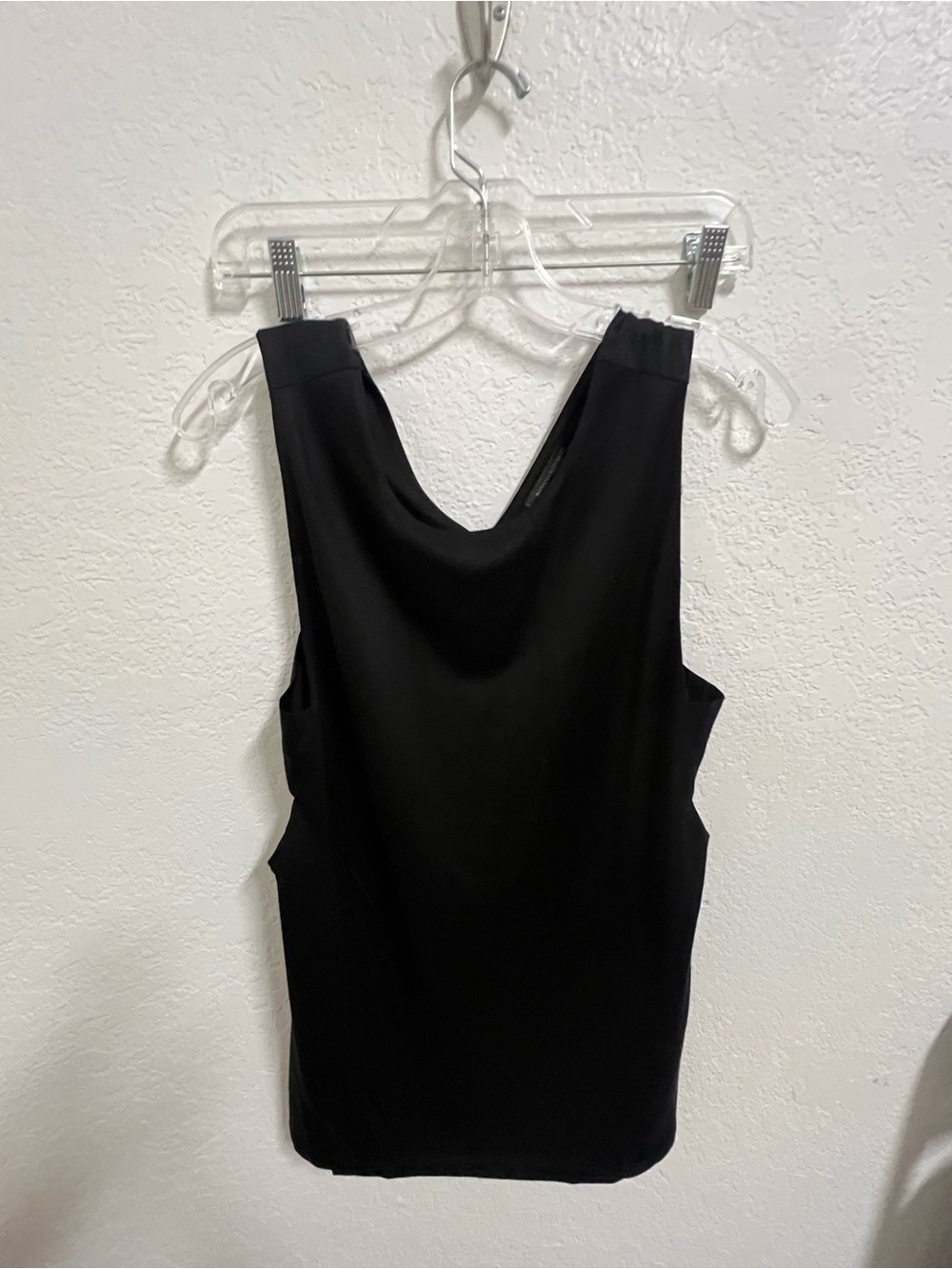 Classic Black Women's Open Side  Sleeveless Scoop Neck Top V back